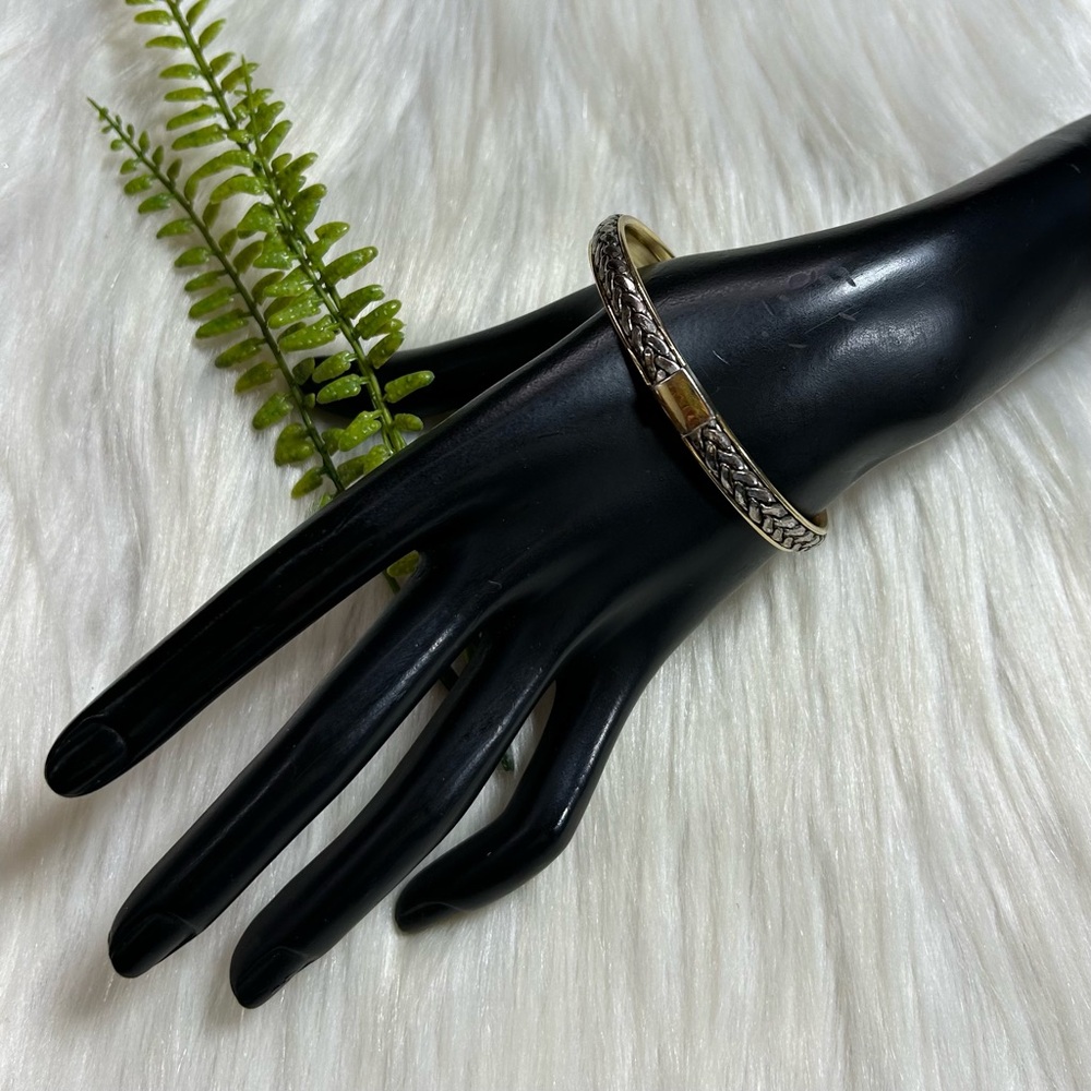 Liz Claiborne two tone bangle Bracelet - Picture 6 of 8